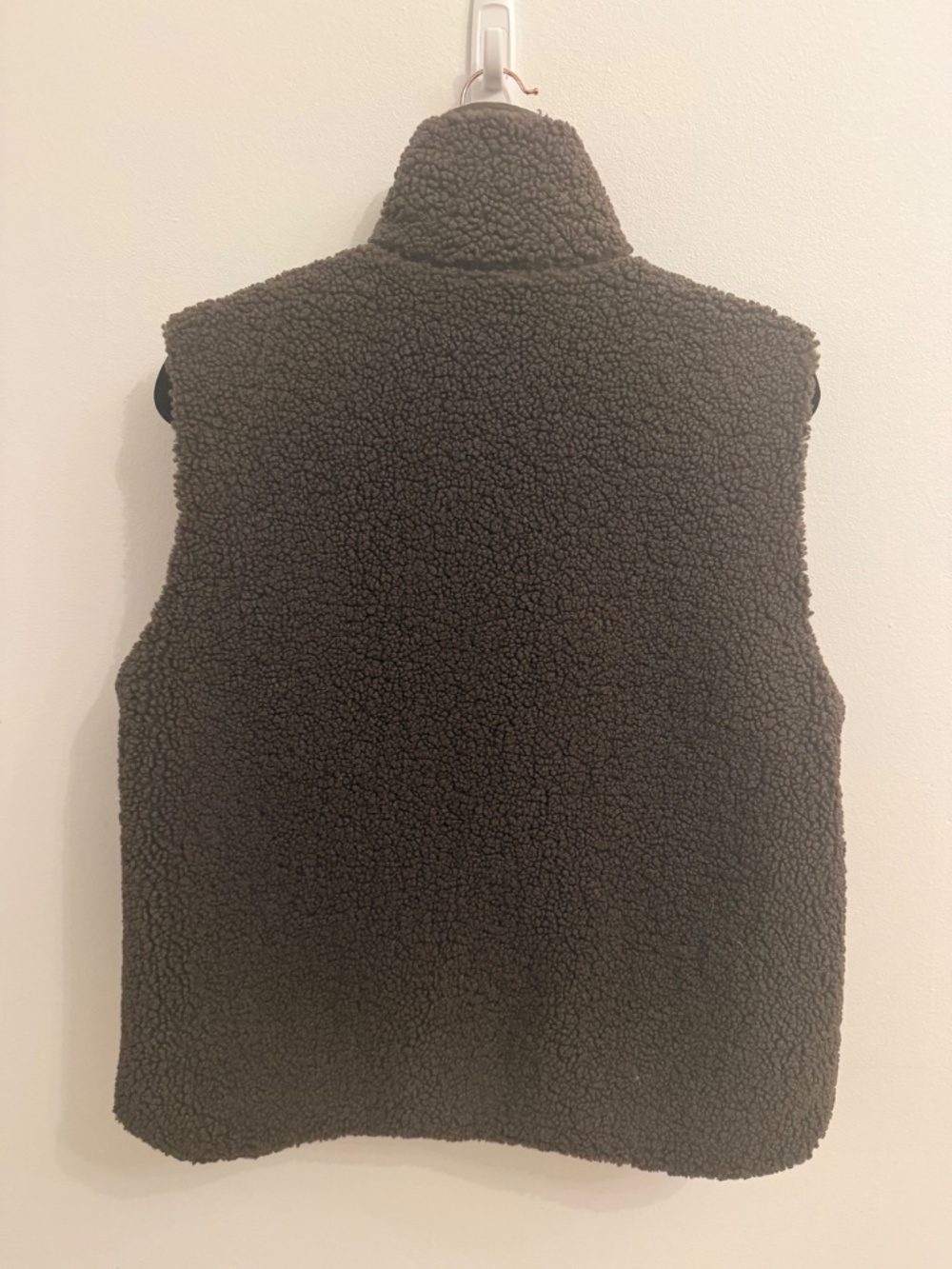 Vest - Picture 3 of 3